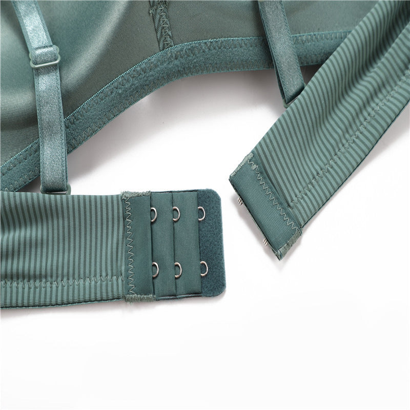 Girls seamless, comfortable, ultra-thin, gathered triangle cup no steel ring bra - Leverage On Heroes Women Store