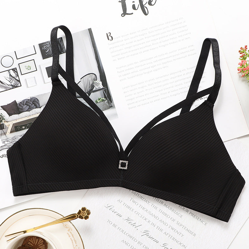 Girls seamless, comfortable, ultra-thin, gathered triangle cup no steel ring bra - Leverage On Heroes Women Store